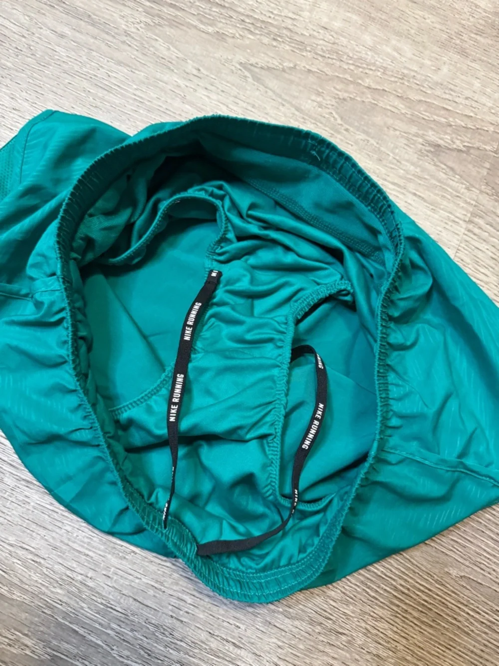 •NIKE• RUNNING SHORTS - Picture 3 of 7